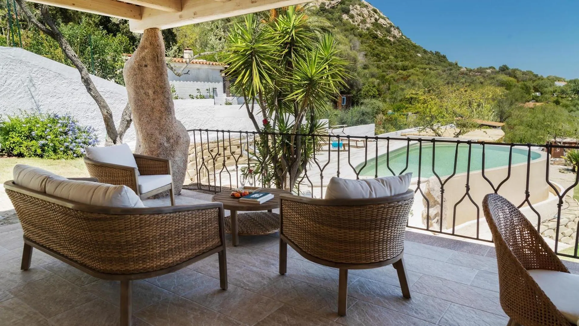 Villa Zeffiro Arzachena 0*,  Italy